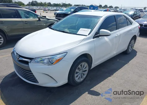 2017 Toyota Camry Le z USA, uszkodzony, nr VIN 4T1BF1FK8HU807050